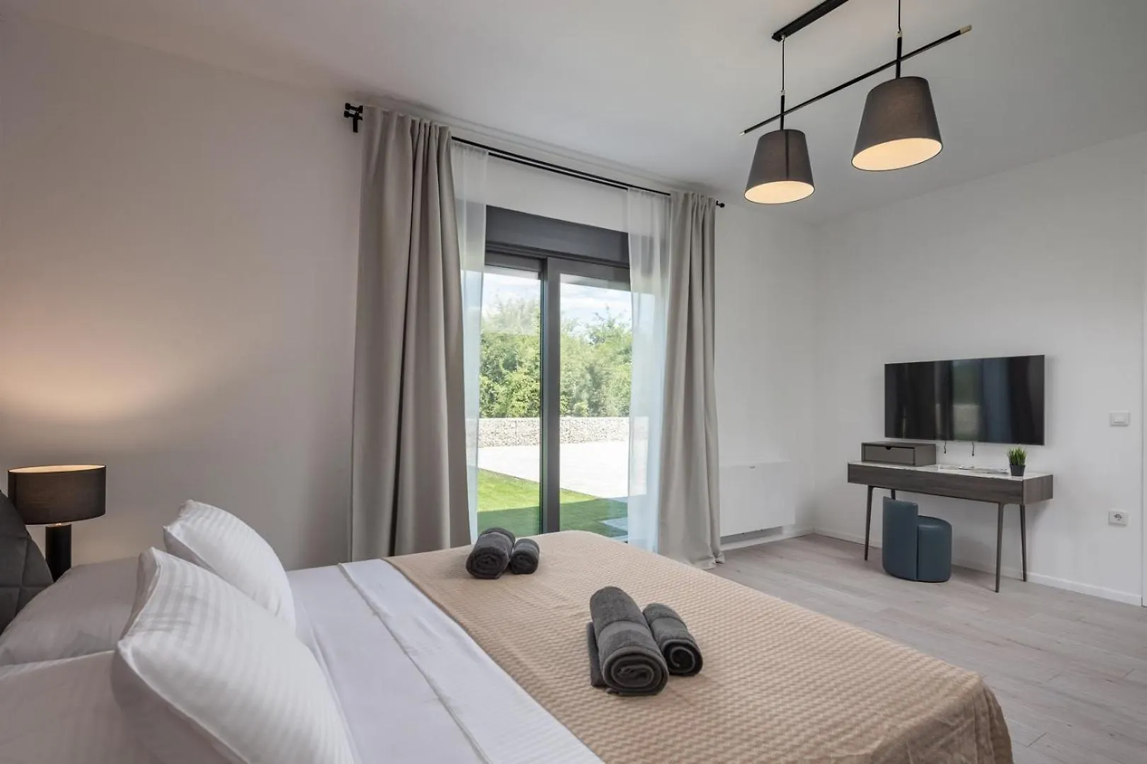 New! Luxury Villa Epic - 50 M2 Pool, In Istria Butkovici
