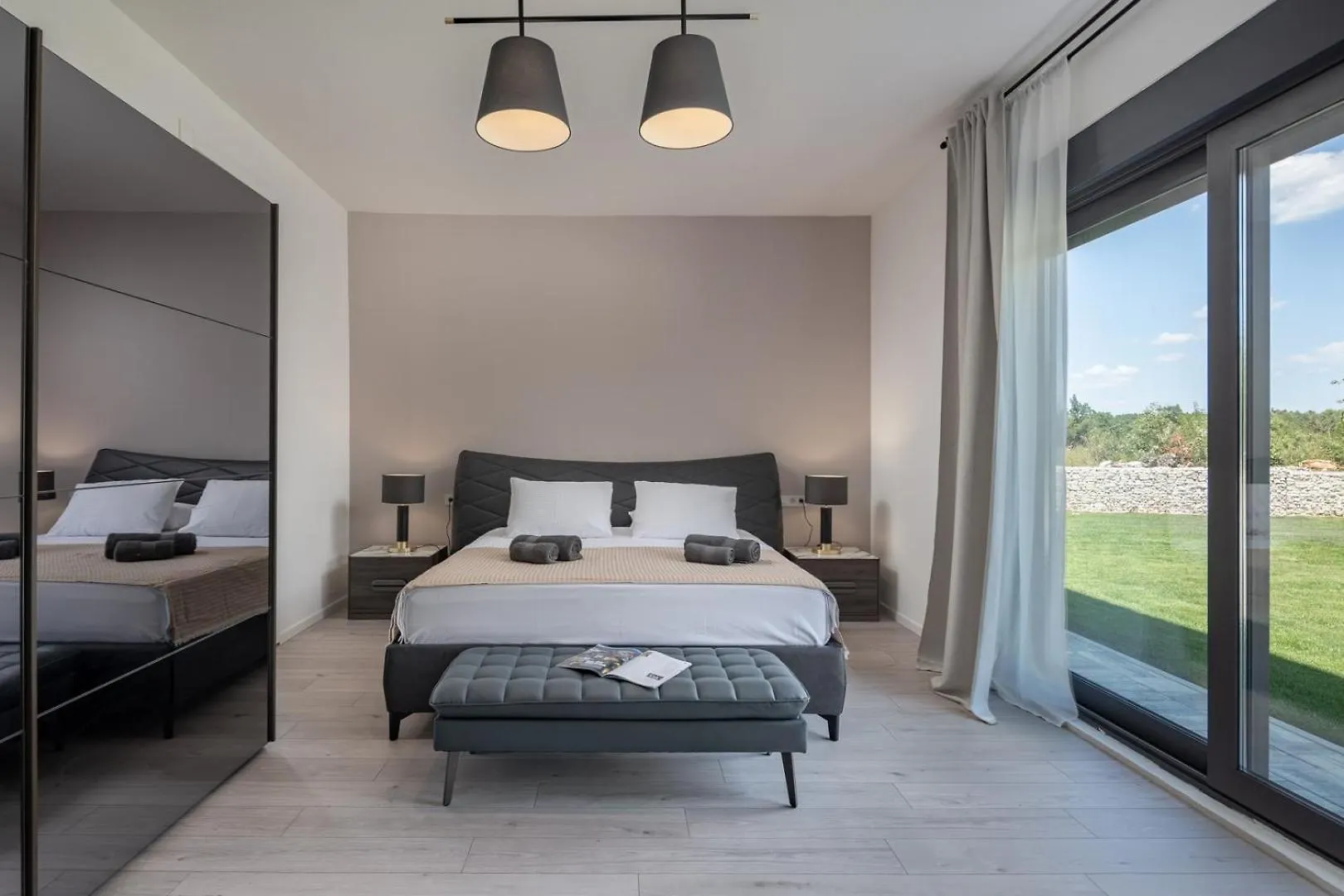 New! Luxury Villa Epic - 50 M2 Pool, In Istria Butkovici